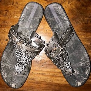 ipanema butterfly flip flops